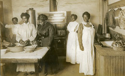 Cooking class in 1912