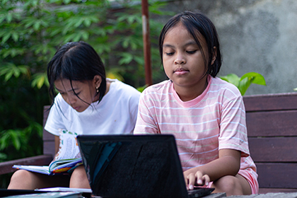 Take Homeschool Learning Outdoors with Lyonia Environmental Center Story Featured Image