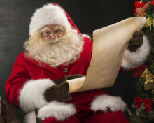 Kids can receive a postcard from Santa