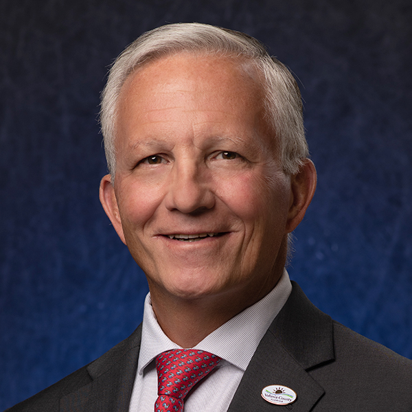 Jake Johansson headshot