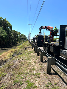 Open-channel-with-tree-crew
