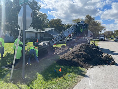Construction Crew is replacing aging stormwater pipes along Julia Street