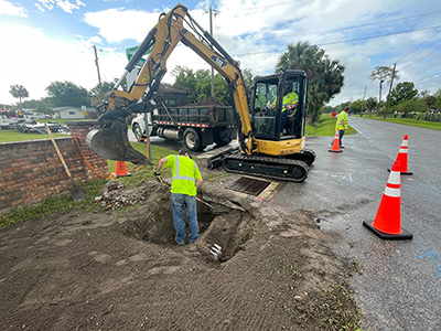 Crews repaired a drainage structure at the intersection of Hontoon Road and Flowing Well Road